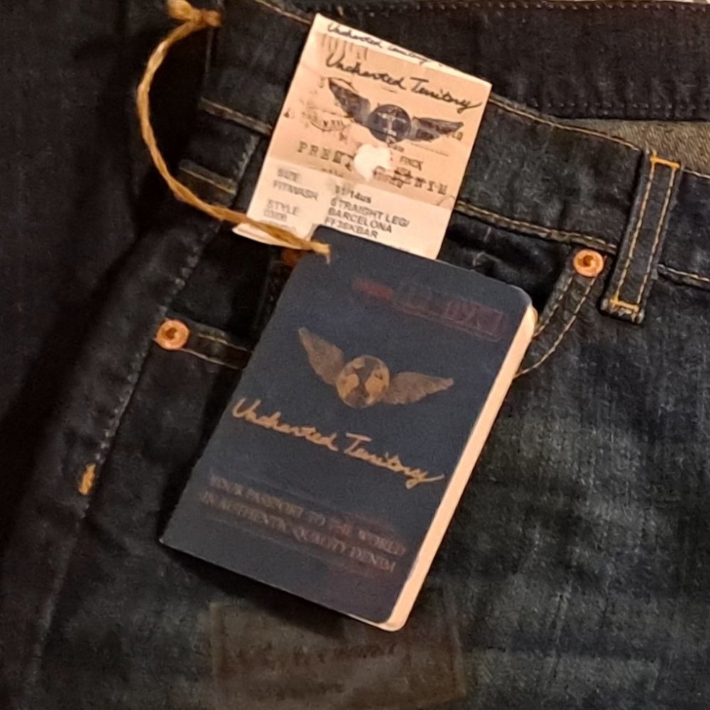 Jeans - Picture 2 of 4